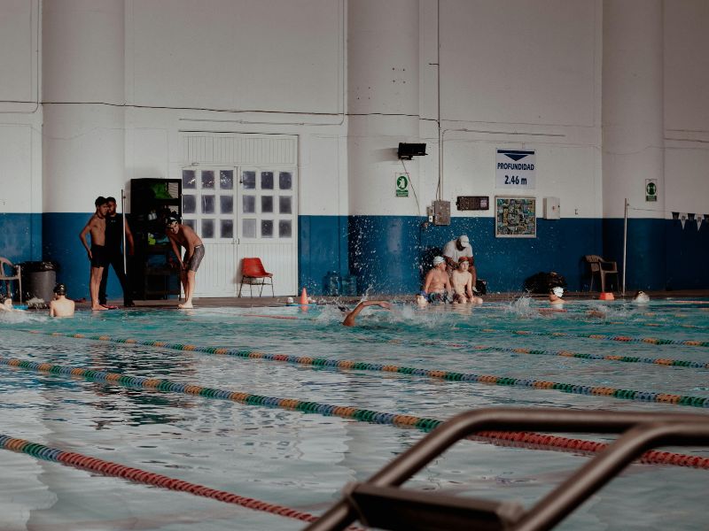 bể bơi quân đội