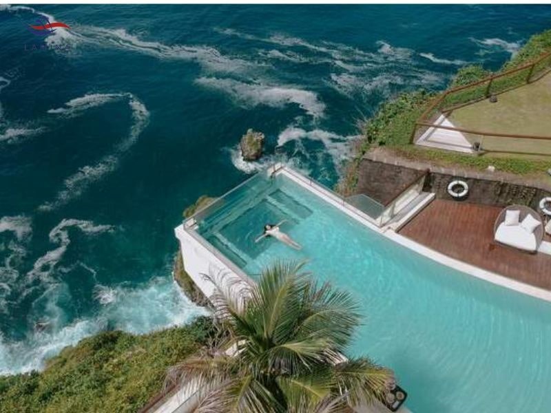 Bể bơi vô cực đẹp tại Bali