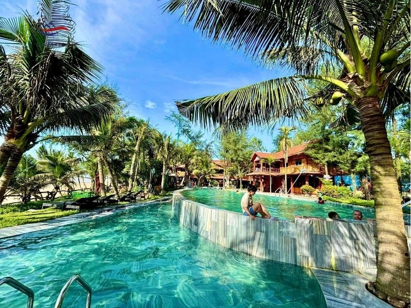 Thiết kế bể bơi vô cực spa mang đến trải nghiệm thư giãn toàn diện