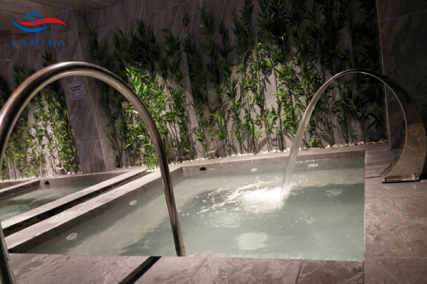 Đơn vị Lamina bàn giao công trình bồn sục nóng lạnh cho Spa tại Đà Nẵng