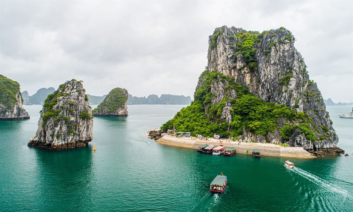 Xây bể bơi ở Hạ Long